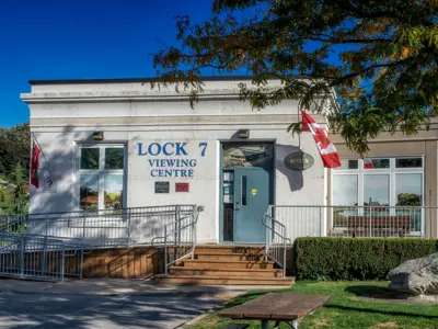 Lock-7-Viewing-Centre.jpg